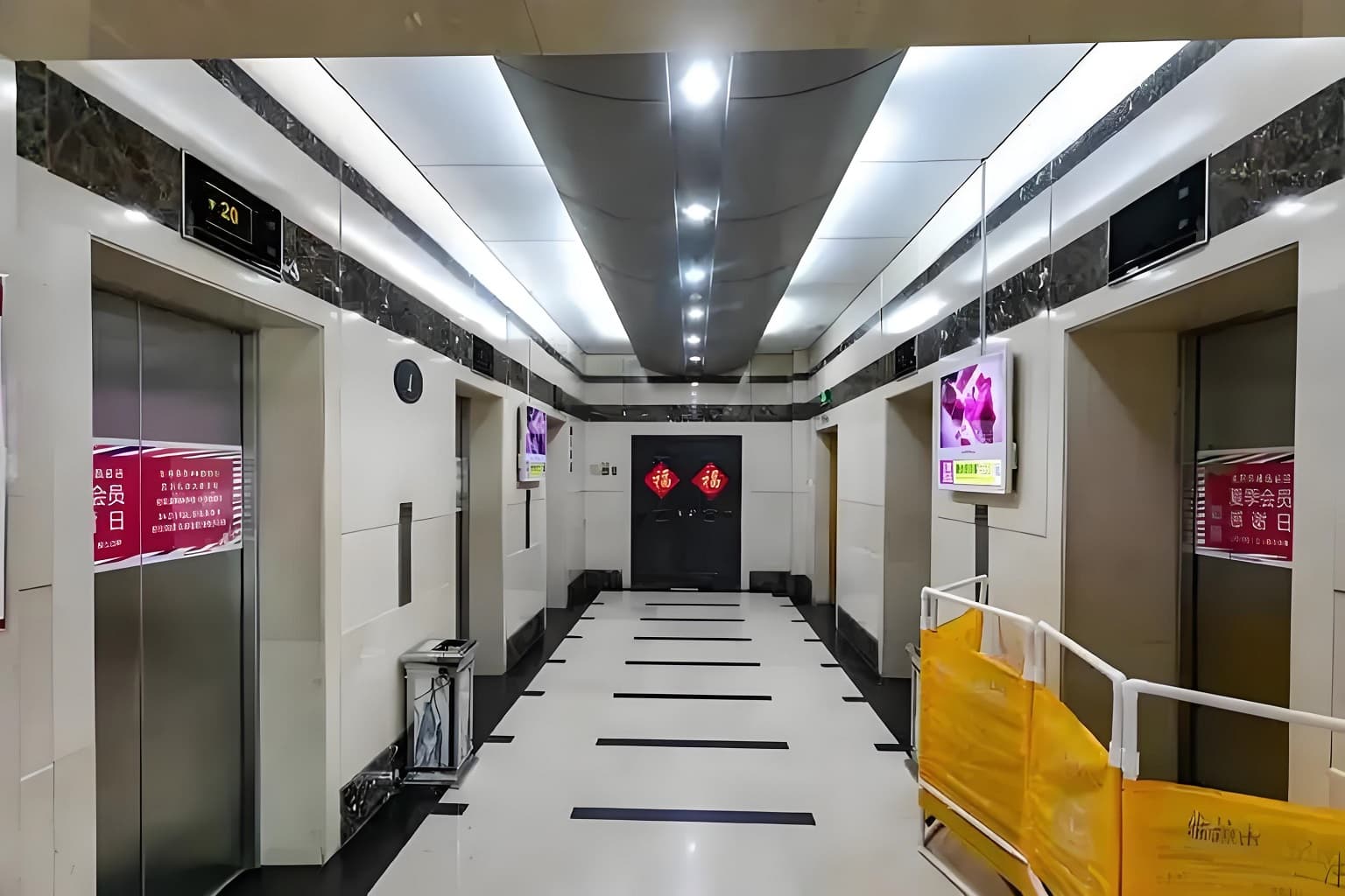 电梯厅